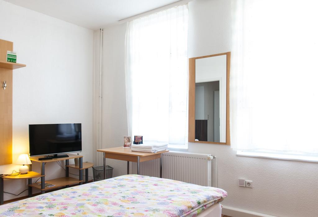 Pension Klingenstr. 23 Hotel Leipzig Phòng bức ảnh