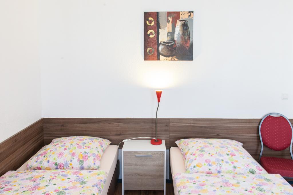 Pension Klingenstr. 23 Hotel Leipzig Phòng bức ảnh