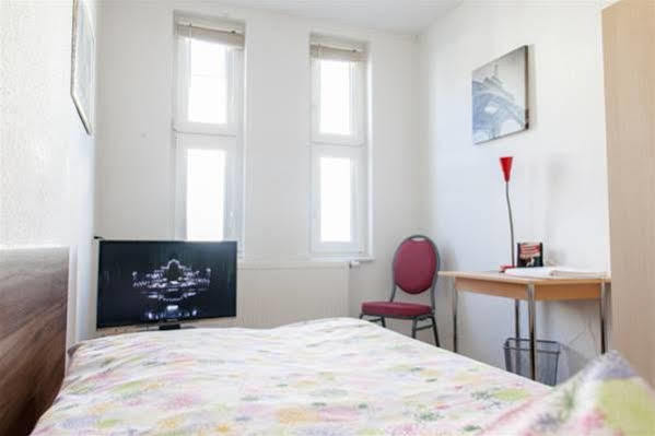Pension Klingenstr. 23 Hotel Leipzig Ngoại thất bức ảnh